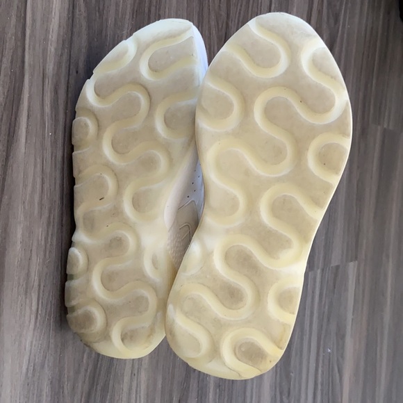 Stella McCartney Sneakers - Picture 3 of 4